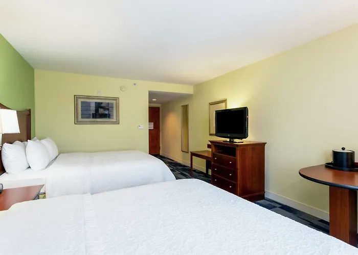 Hampton Inn & Suites - Fort Pierce