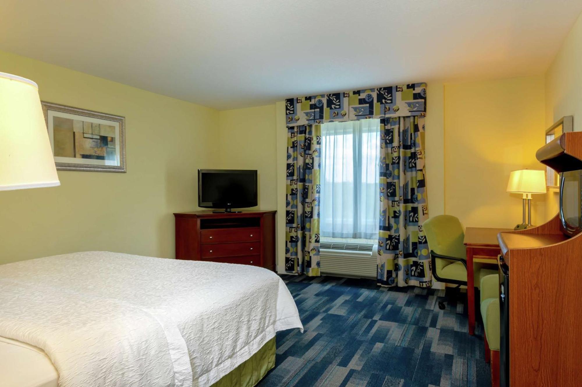 Hampton & - Pierce Hotel 3*